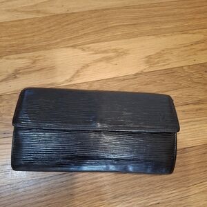 Louis Vuitton Sarah leather wallet Black Os Louise Vuitton